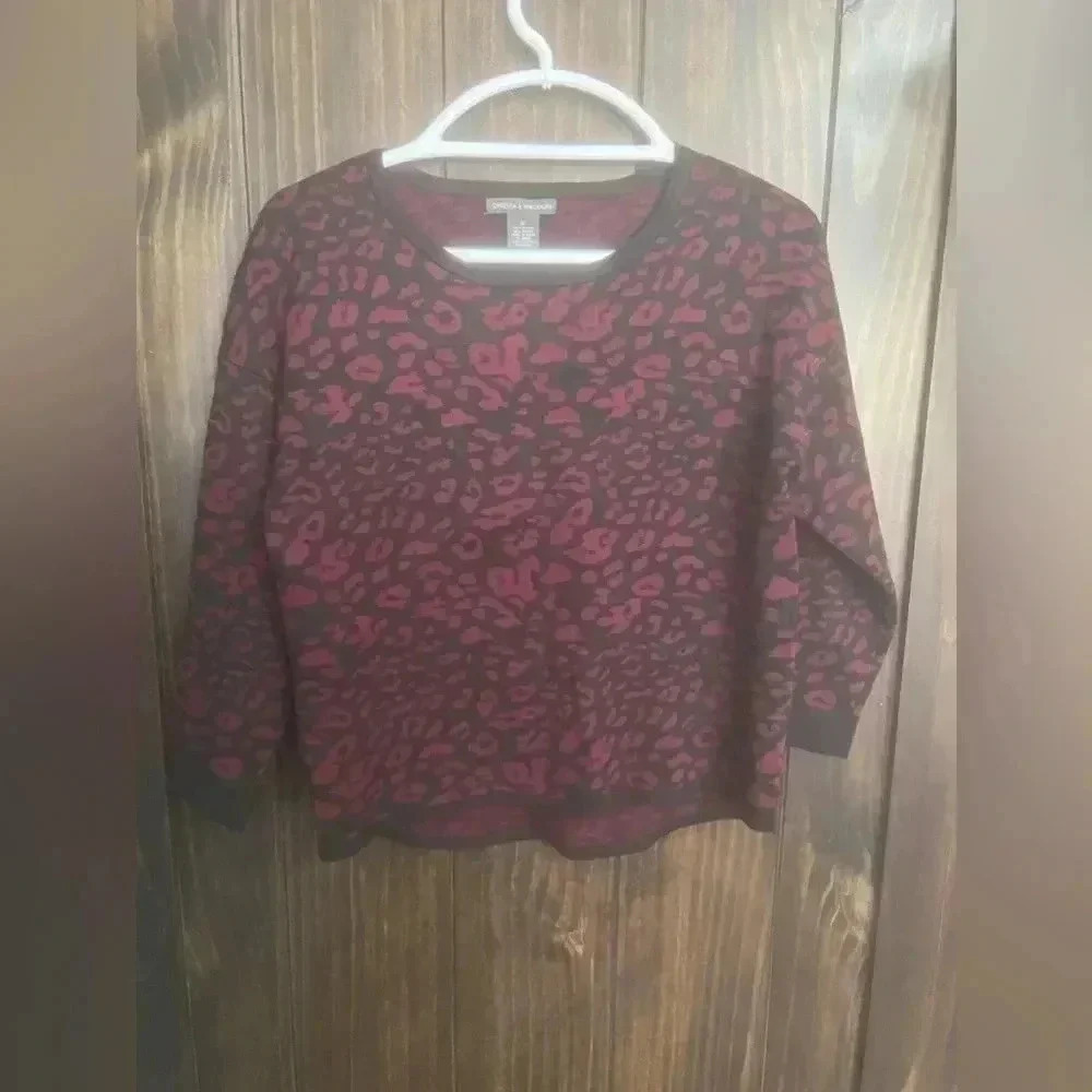 Burgundy Leopard Print Thick High-Low Sweater. Size: Medium - Picture 6 of 12